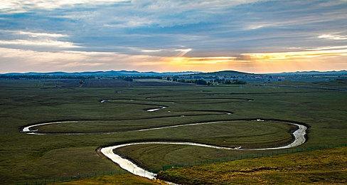 《黑神话：悟空》MTC用户评分遭差评轰炸 不少竟然是中文评价